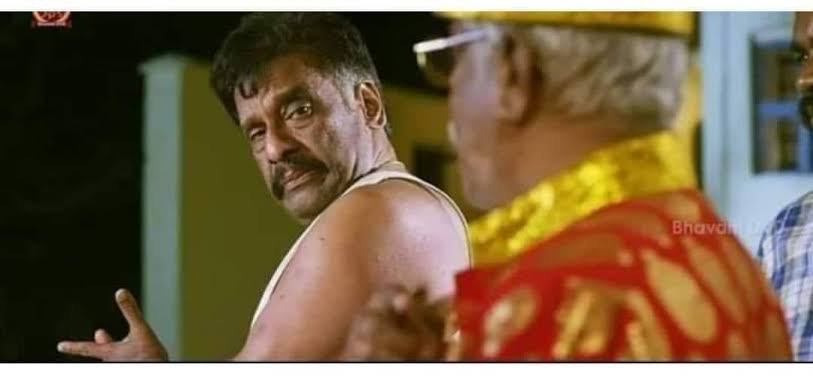 LourduSam's tweet photo. MLA வீட்டுக்கு போய் பிரச்சினை பண்ணலாம்னு பார்த்தா MLA யாருமே தெரியாதே. அதான் தெரிஞ்ச EB ஆபிஸ்க்கு மக்கள் வராங்க https://t.co/K3yRv90rtj