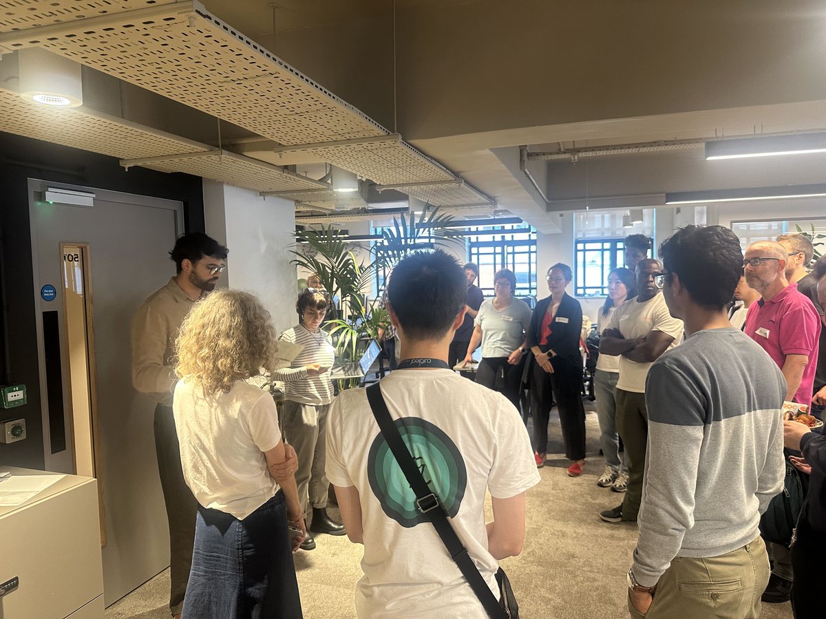 codebarLDN's tweet photo. Thank you to @Curaleaf_Inc   for hosting  last night's
@codebarLDN  workshop! 🎉📷 Sign up to join our vibrant community as a student or a coach here https://t.co/dbmTguftKU https://t.co/eYdTT4K2H7