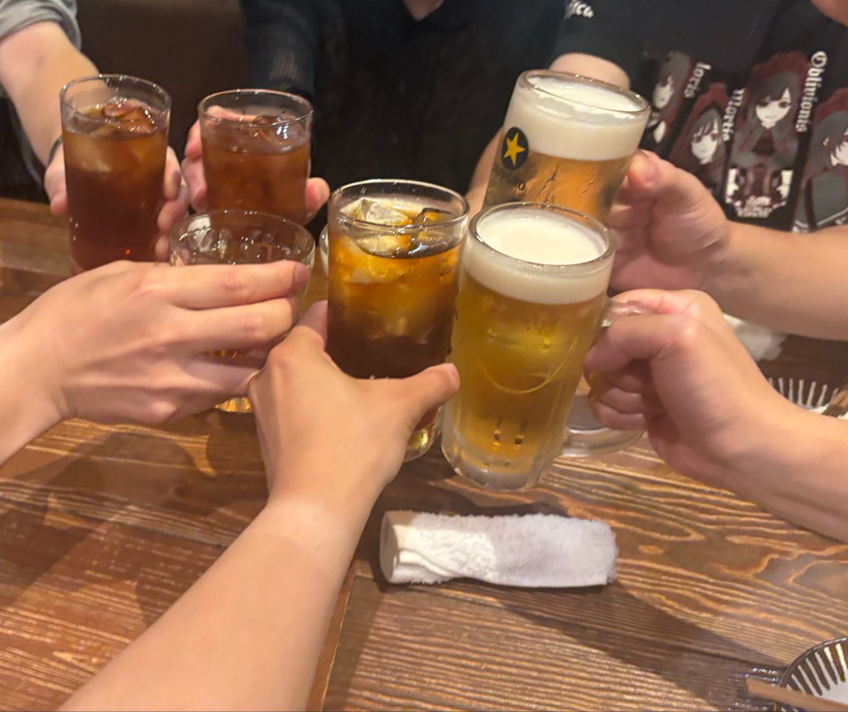 sayamiya's tweet photo. 飲み〜🍺 https://t.co/2GGyTv6k9N