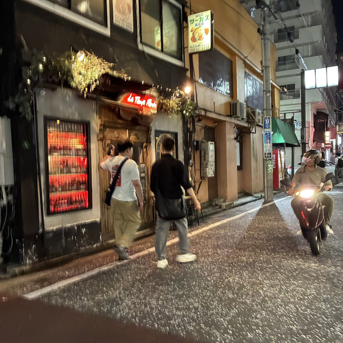 328Han's tweet photo. 最終日色々と野原ってさあ大変 https://t.co/5se2ETWcCb