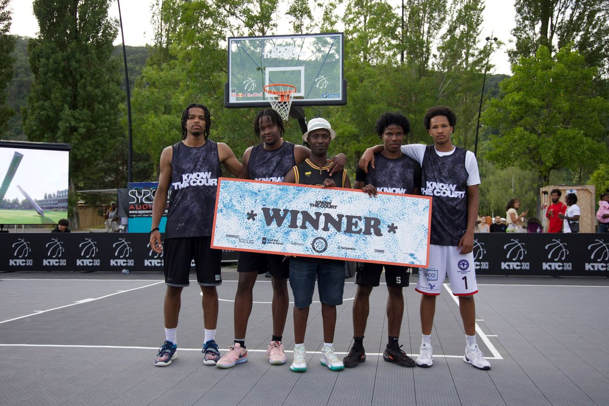 Ishakabbc's tweet photo. .@SuisseSUI
Félicitations à nos jeunes d’Ishaka ! 🔥🏀 Ce week-end, vous avez brillé en #Suissquest et en #3×3. Du cœur, du jeu et de la fierté – vous nous avez régalés. Continuez comme ça, la relève est assurée ! 👏👏 #TeamIshaka #Suissquest #3x3 https://t.co/RkV6quxvh2