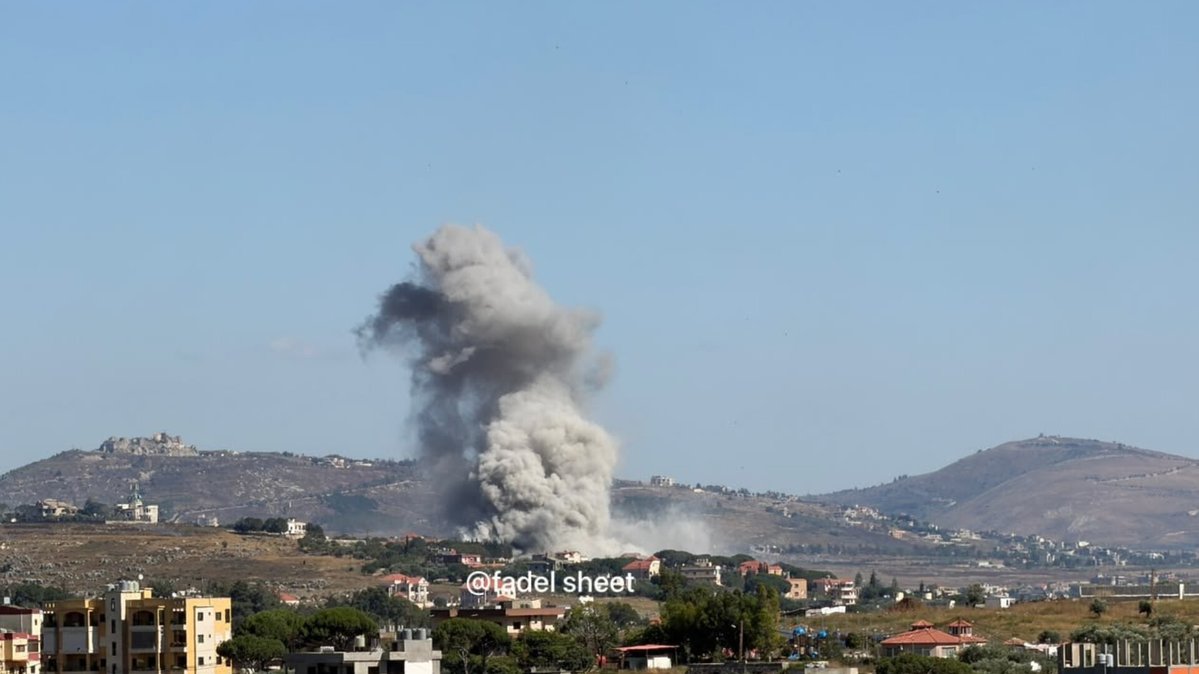 DD_Geopolitics's tweet photo. 🇱🇧🇮🇱 BREAKING! Ceasefire Lasted 5 Minutes — Israel Strikes Nabatieh Right After It Started

Israel and Hezbollah agreed to a ceasefire starting at 4 p.m. Friday, a senior US official told Reuters, with the US and Qatar brokering the deal and Iran assisting. Right before it kicked in, Israel carried out a massive wave of strikes. About five minutes after the deal was supposed to start, Israel hit Nabatieh al-Fawqa anyway (pictured).

Israel signed a ceasefire and broke it before the ink dried.