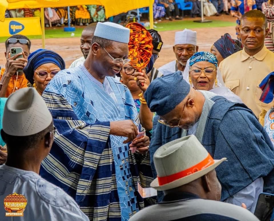 EssowavanaAdoyi's tweet photo. J’ai eu l’honneur de prendre part à l’édition 2026 de la fête traditionnelle N'Dobiti, aux côtés de mes frères et sœurs, ce samedi 13 juin 2026 à Tchamba. 

Bien plus qu’une simple célébration, N'Dobiti est un moment privilégié de retrouvailles entre les filles et fils qui ⤵️ https://t.co/rfYP5ZDMIs