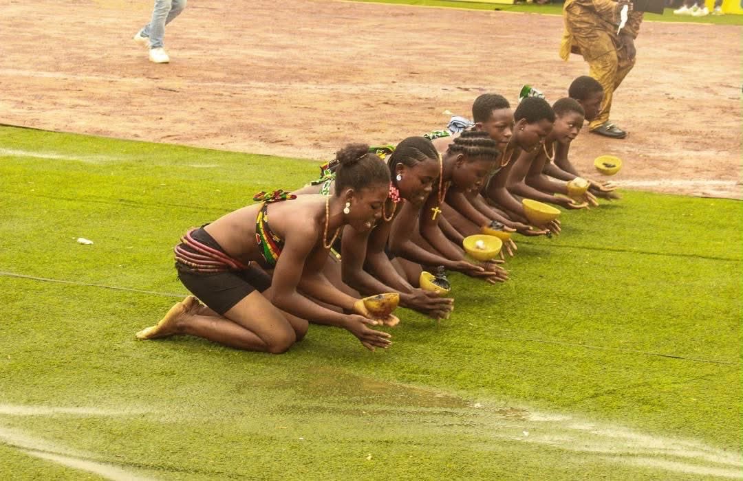 EssowavanaAdoyi's tweet photo. … partagent les mêmes valeurs traditionnelles. 

#NDobiti2026 #Tchamba #Culture #Tradition https://t.co/jtaGe3Kw3V