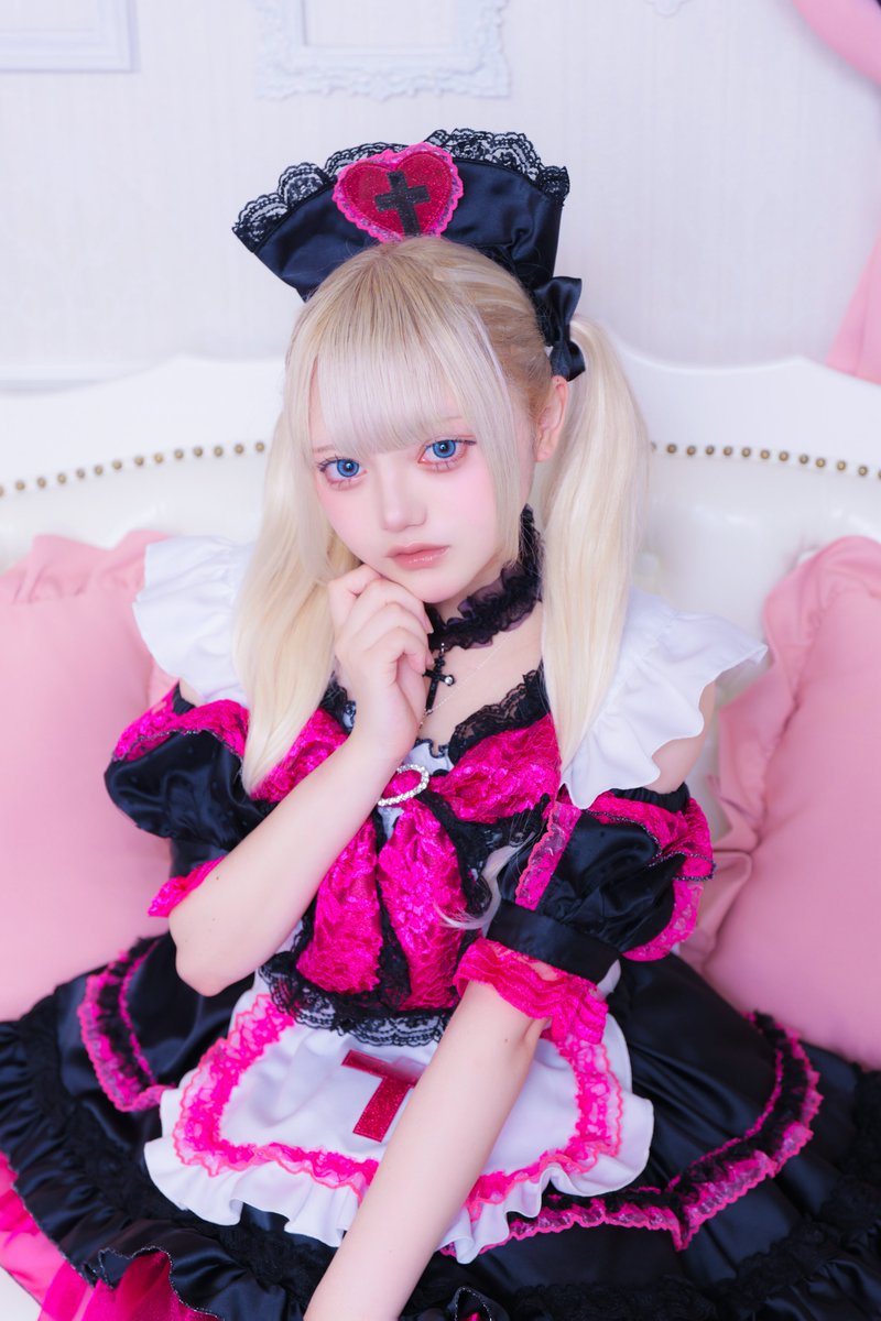 Karte_Number's tweet photo. 🩺🎀  新人ナース紹介 🎀🩺

◤  あず ◢

7/10-    PRE OPEN 🩺💉
7/18-    GRAND OPEN 🖤

カルテナンバーで患者様のご来院をお待ちしております🖤

#名古屋コンカフェ https://t.co/H6ssx2KdYI