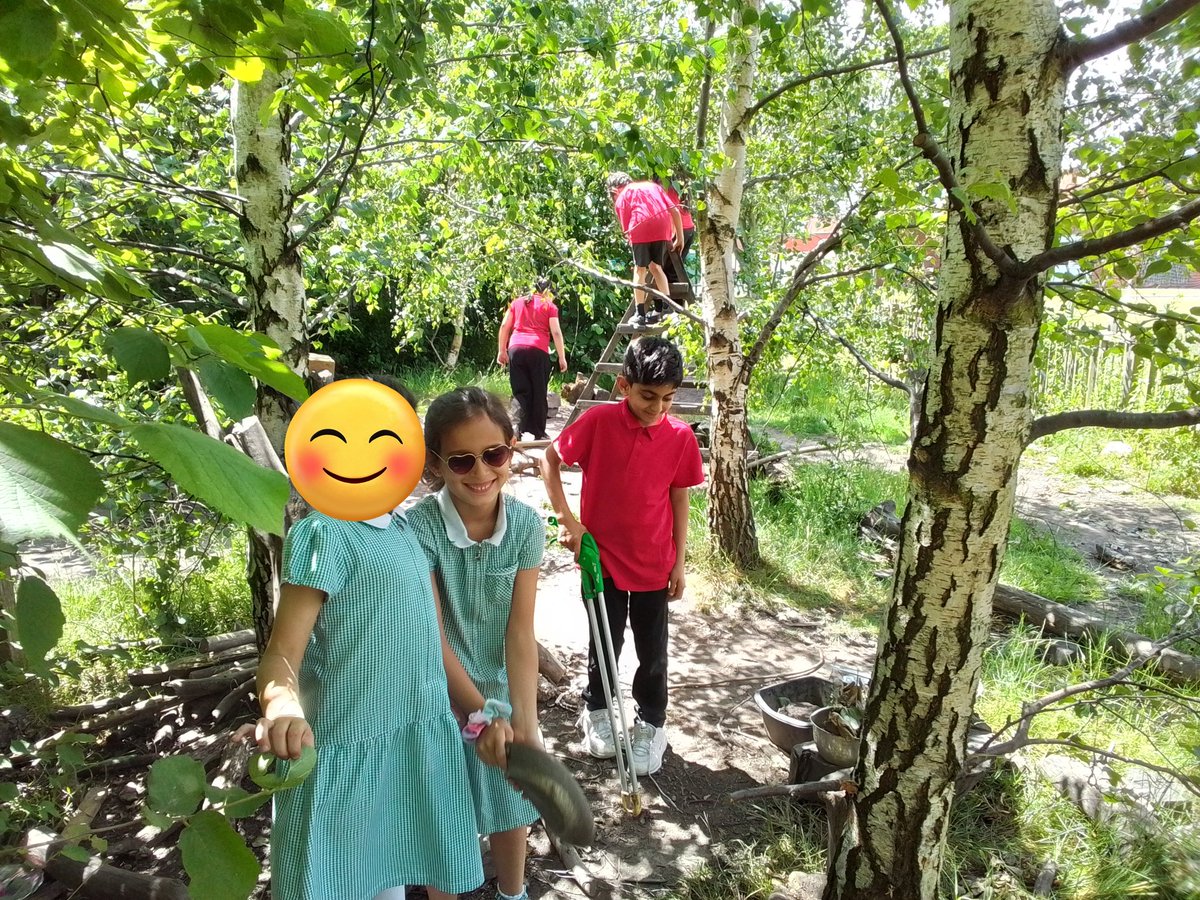 MissBousyf's tweet photo. We had a lot of fun in outdoor learning today 😊🌳 https://t.co/wjqhStBqcz