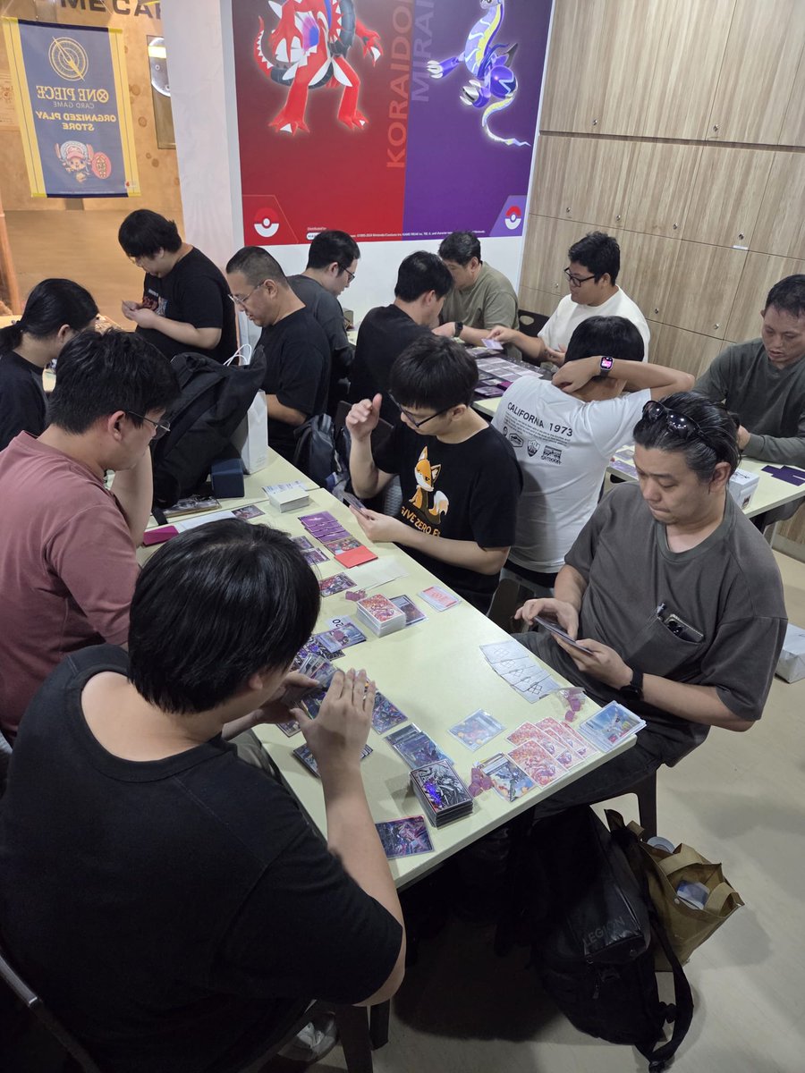 Cardboard_CS's tweet photo. 19/6 Gundam Card Game Shop Battle 2026 S2 concluded!

Winner: Brendan

Lucky Draw Winner: Benedict

Thank you everyone for coming!

#cardboardcollectible
#tradingcardgame
#tcg
#sgcardshop
#gundam
#GundamTCG
#GCG
#ガンダムカードゲーム
#ガンダムカード https://t.co/T8VHfbMEVi