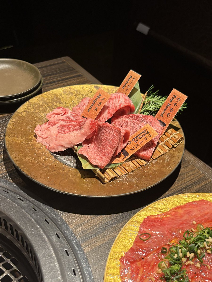 HAL5382's tweet photo. 【定期】人の金で食べる焼肉がいっちゃん美味いんだから！ https://t.co/Vhsr4dn0oK