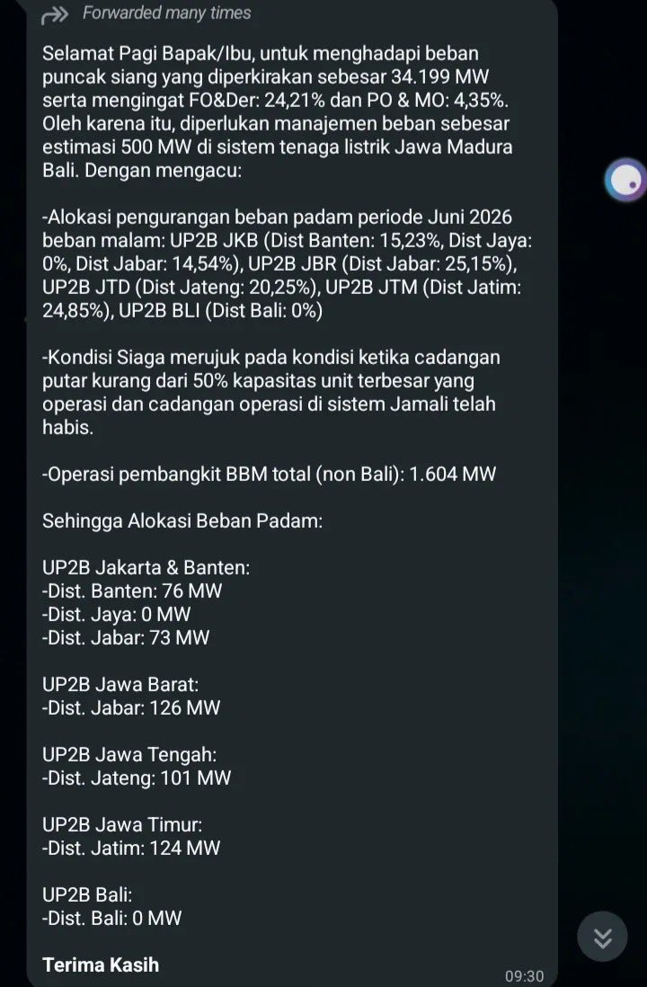 LambeSahamjja's tweet photo. Cuma jakarta dan bali yg tidak kena blekot bergilir, krn citra pemrentah ada di situ. Nah kalian, modar saja. Biar pemerintah licik yg atur² gimana baiknya.

padahal PLN kerjanya bukan cari untung
cuma disuruh pasuk listrik doang
itu pun tiap tahun harus ada pemadaman bergilir tiap daerah

sumber :patubprub