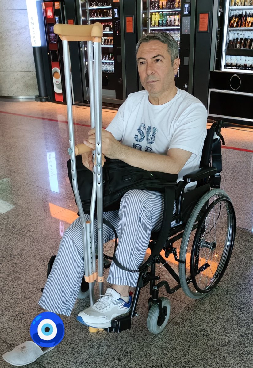 Cumhur_72's tweet photo. İstanbul'a dönerken Esenboğa Havalimanı'nda Samet Gölcük kardeşim,İstanbul Havalimanı'nda ise Rukiye Dinç kardeşim büyük bir özveriyle sandalyemi dakikalarca iteleyerek benimle ilgilendiler sağolsunlar,dünya iyisi bu 2 pırlanta kardeşime sonsuz teşekkürlerimi sunarım 🙏 ❤️
@TK_TR https://t.co/ztwdQxe8Rl
