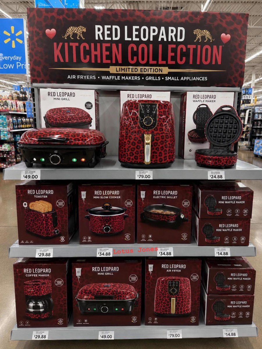 _Danitababy's tweet photo. Picking up 1 of each because duhhh why not ❤️🐆 https://t.co/j6ywsnW3pa