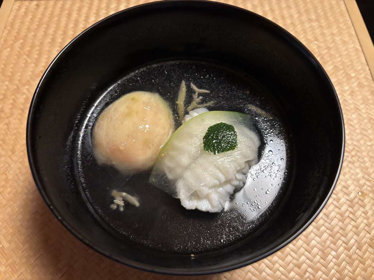 goro_n's tweet photo. 京都の夜 https://t.co/qJDPFbVcD8