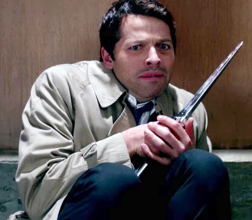 deancaslvr's tweet photo. me when i found out ppl ship dean with john, you know his father 🧍🏻‍♀️ https://t.co/lmksBRN6Eo