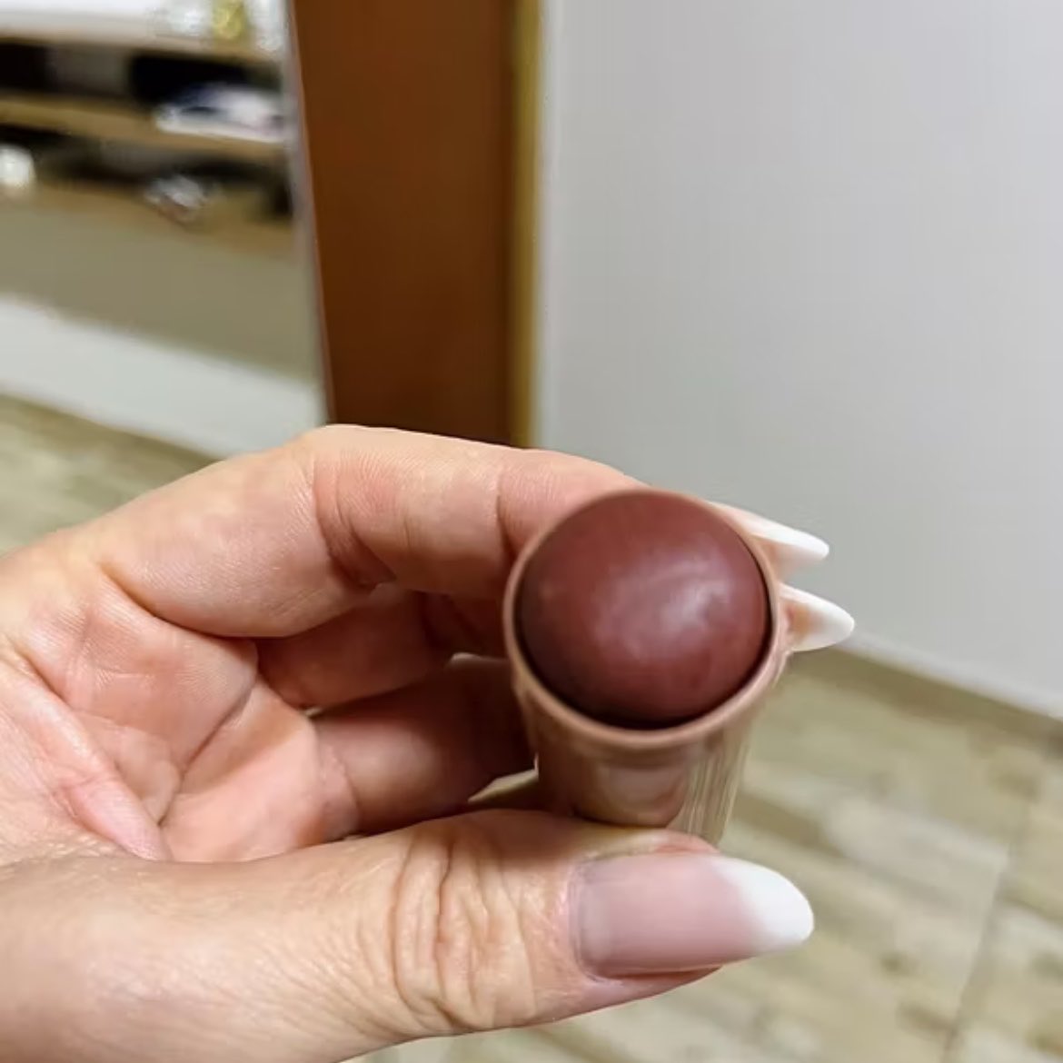 summergyfs's tweet photo. Opinião impopular: Blush marrom é superior a blush rosa https://t.co/LeuzVUx4tQ