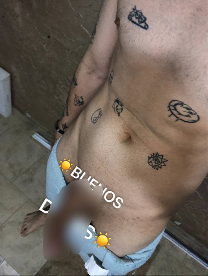 riichdaddyy's tweet photo. Buenos días 😁 
https://t.co/oVVaU5VpnO

https://t.co/oVVaU5VpnO https://t.co/aDaY3BRTec