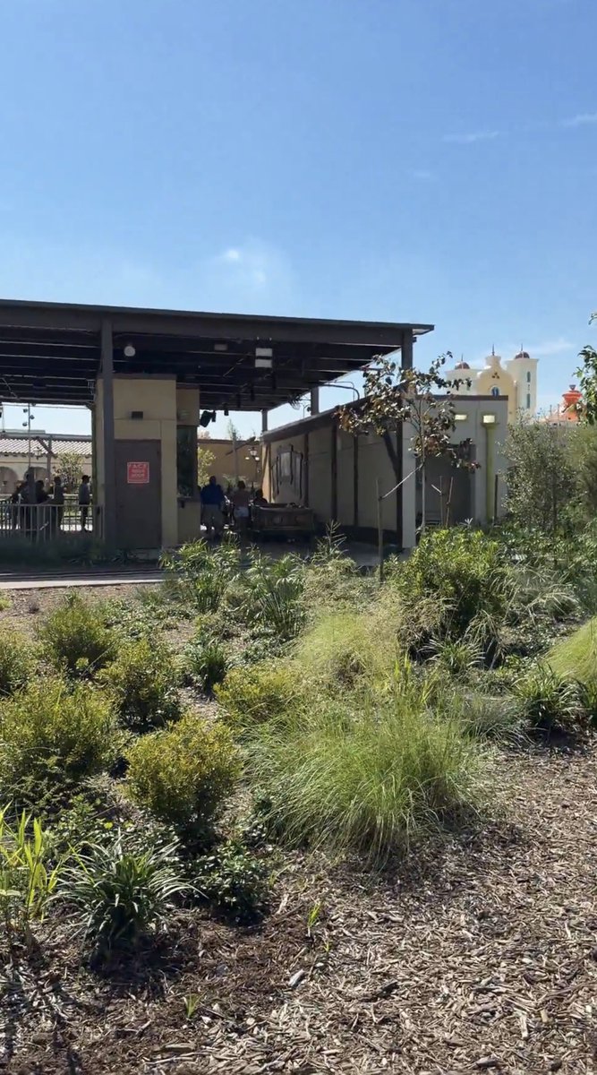 NickHutsonMusic's tweet photo. This isn’t concept art. 

This is real life. 

This is UNIVERSAL KIDS RESORT. https://t.co/l5bMskS2yd