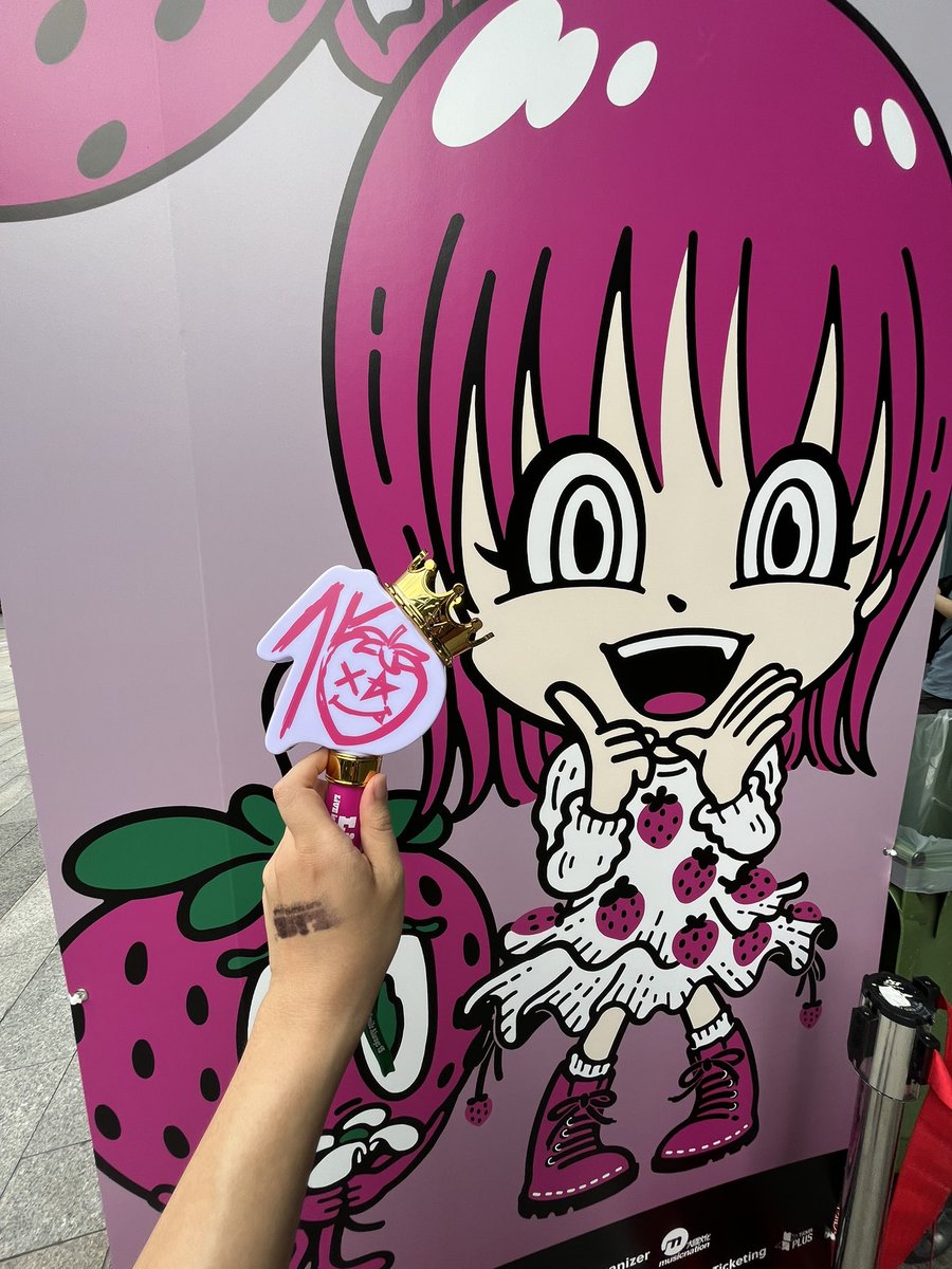 hank2436's tweet photo. LiSA 最高
#LiSA15th https://t.co/6Np2B5fQAp