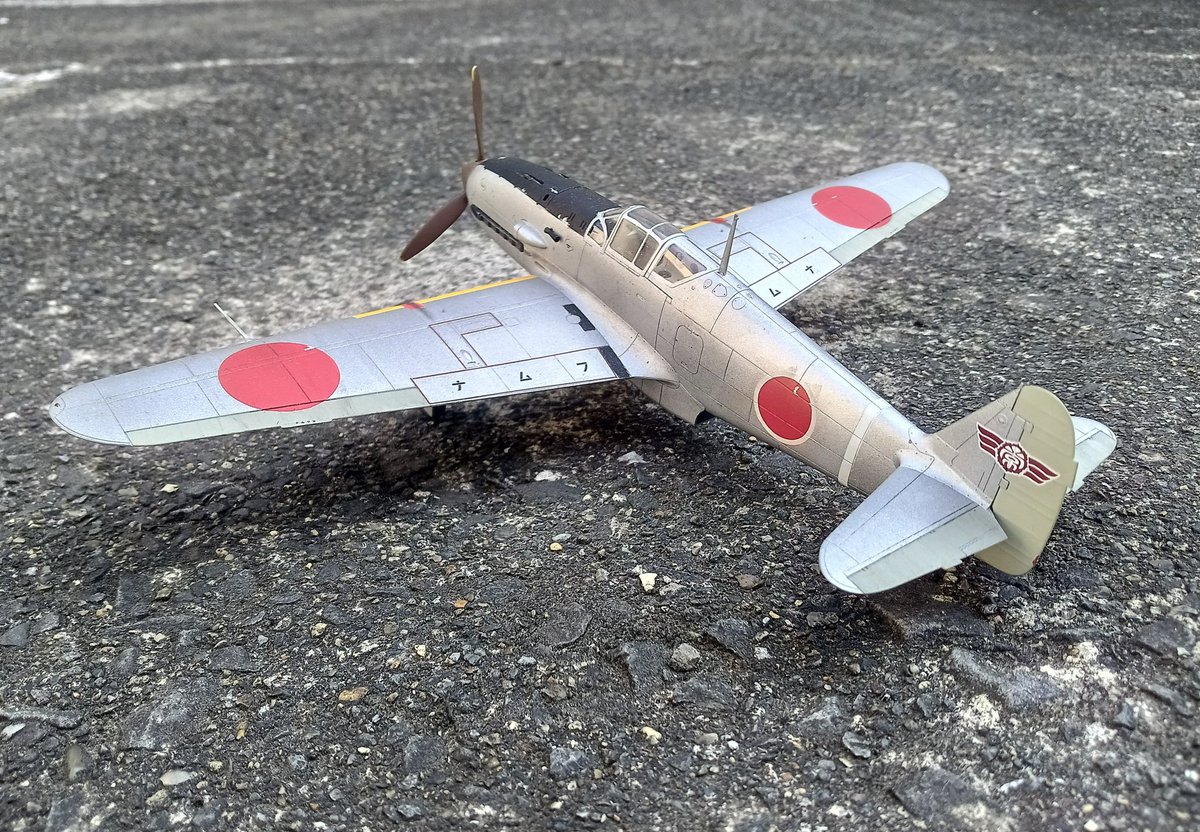 oobanotenpura's tweet photo. #模型で見る本土防空
常陸教導飛行師団
高高度邀撃・夜間戦闘を研究する専門の飛行師団として発足した部隊
学生の教育や戦闘研究を行いつつB-29や艦載機邀撃にも参加した
昭和20年には日本陸軍最後の戦闘機隊である第112戦隊に改編された https://t.co/bReiMm1vXE