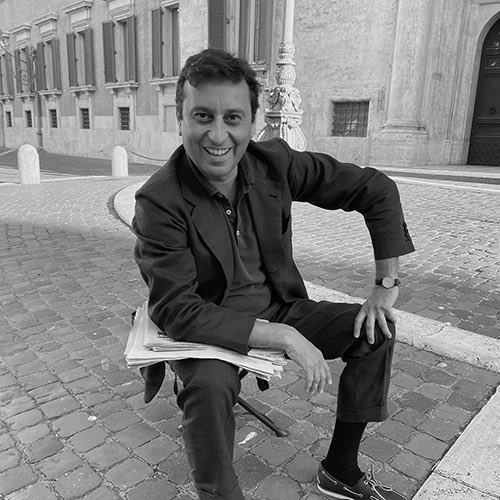 AndreaVenanzoni's tweet photo. L’ultima cosa che vedono le relazioni tra USA e Italia https://t.co/tLbSrPnCrL