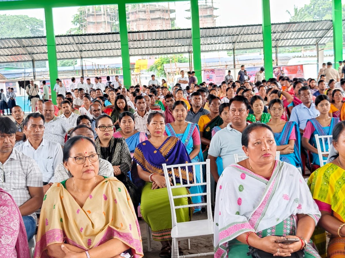 ChirangDc's tweet photo. The District Administration, Chirang, organized a Jan Kalyan Shivir on June 19, 2026, at Kajalgaon Bazar, providing citizens access to government schemes and services with on-the-spot assistance and grievance redressal. https://t.co/rfe3eGGksB