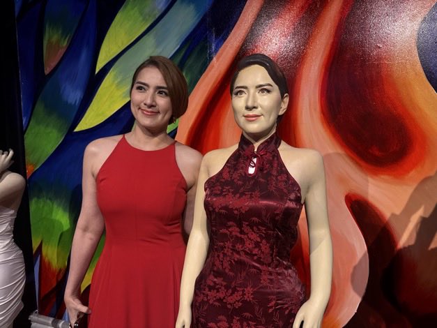 gabdorian_'s tweet photo. Kabahan ka na Madame Tussauds. https://t.co/8uvr3QytQq
