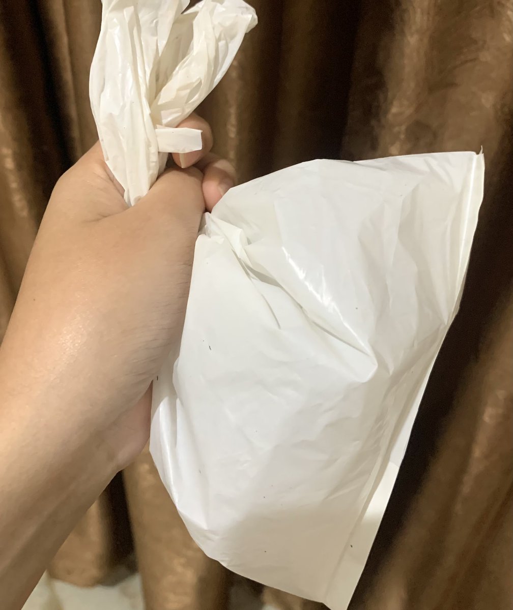 coertis_'s tweet photo. WTS‼️ udara yang pernah dihirup cortis!!!

👉🏻: udara/angin yang sudah dihirup member CORTIS
📍: Indonesia
— harga sudah incl adm

price? dm aja yaa😊🤍 https://t.co/2iLExfQ3xp