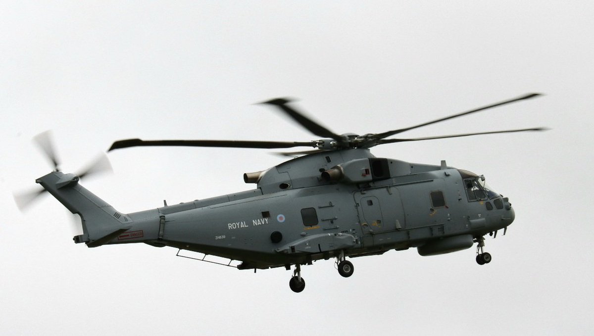 MGoptics's tweet photo. Best RNAS Seahawk, Culdrose could offer last week. Ah! the memories of holiday visits to airfields to see asst 70's and 80's hardware in my youth and the reality that modern kids won't ever get the same thrills! @teaselstudio1 @Hush_Kit @Airfix https://t.co/k59XT01Y3j