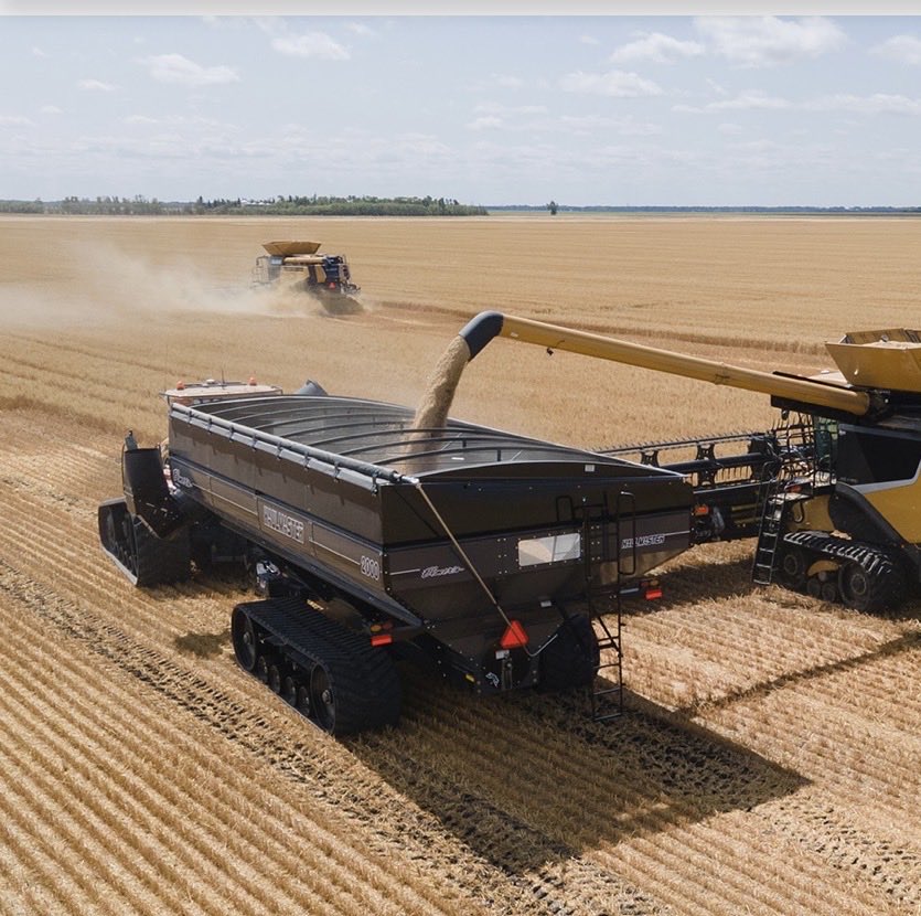 LaneDStock's tweet photo. Using AgExpert software on the farm? Looking for users to test new features/share ideas. Paid work. 
If you have an Elmer’s grain cart, a new integration feature w/ AgExpert is on the horizon. 
Send me a message. https://t.co/6CuWwMOUVQ