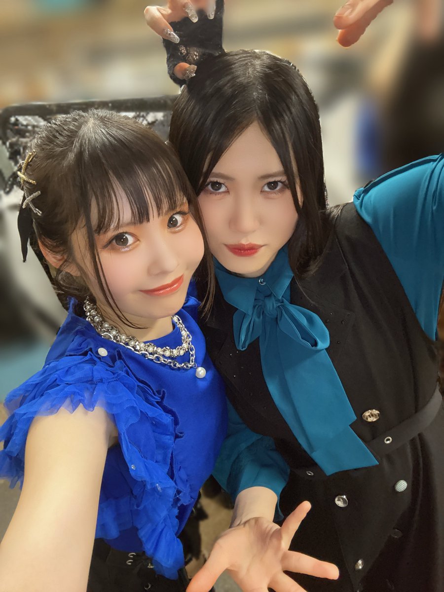 2reni6's tweet photo. #魔銃ドナー 4公演目‼️ありがとうございました✨
コンカドールのダンスの手拍子嬉しいです👏♡

明日は13:00/18:00の2公演です！
盛り上がる感じのコールも是非お願いします♡
https://t.co/sPsTxajDSG

📸(ALT) https://t.co/bGfivlayFc