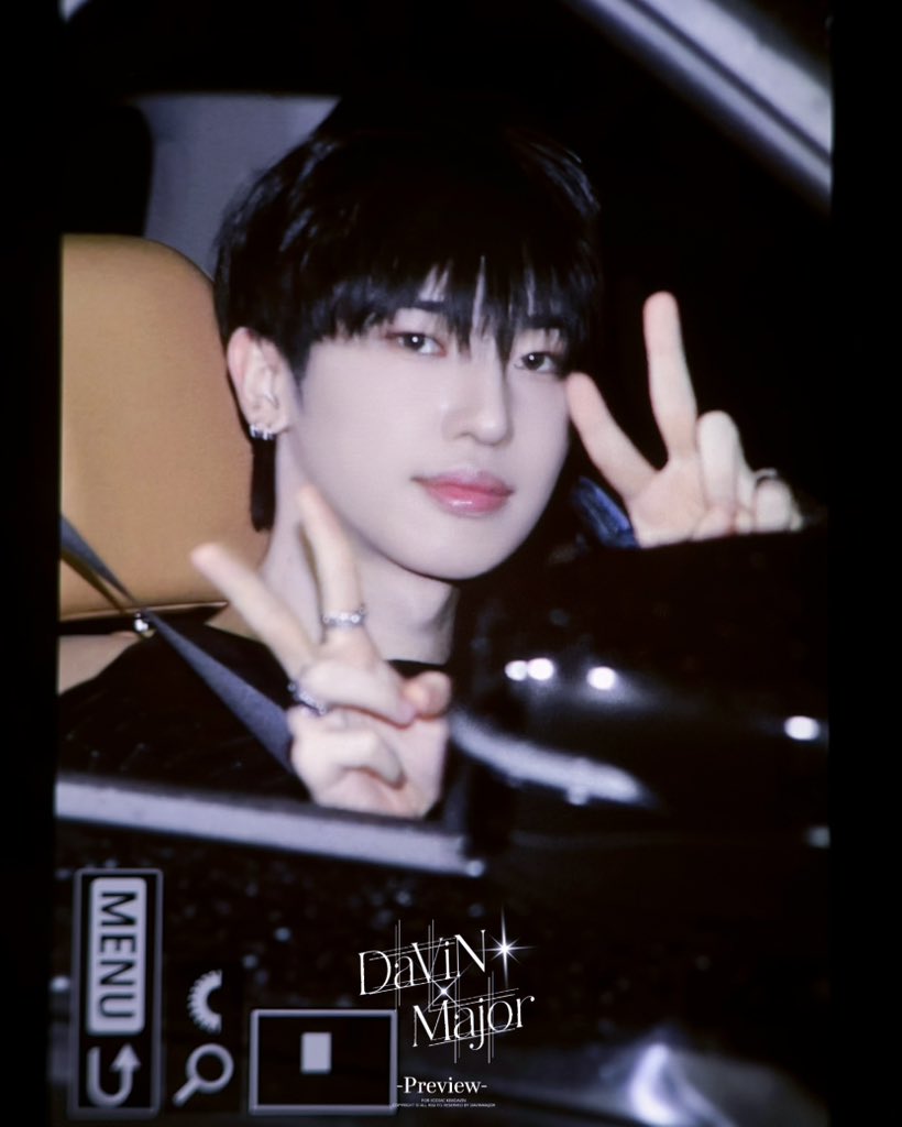 dvnm530's tweet photo. 260619 소디엑 다빈

 #소디엑 #XODIAC #다빈 #DAVIN #PHANTOMFIRE #팬텀파이어 https://t.co/uutbGDScNl