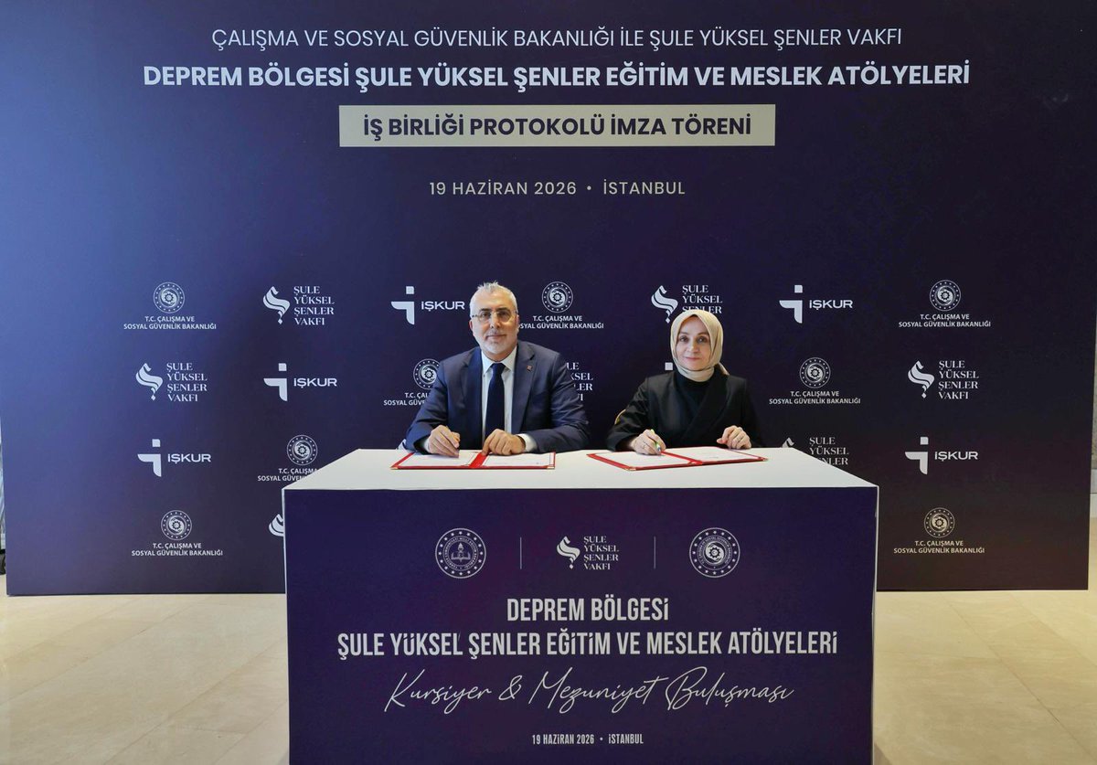 isikhanvedat's tweet photo. İŞKUR’umuz ile Şule Yüksel Şenler Vakfı arasında imzaladığımız İş Birliği Protokolü ile kadınlarımızın istihdam hizmetlerinden, aktif işgücü programlarından ve iş ve meslek danışmanlığı hizmetlerinden daha etkin şekilde yararlanmalarını hedefliyoruz. ✍️ 

Ayrıca başta deprem bölgeleri olmak üzere engelli ve eski hükümlü vatandaşlarımızın kendi işini kurma hibe desteği projelerine erişimini kolaylaştırmayı amaçlıyoruz.

İstihdamı güçlendirecek ve sosyal kapsayıcılığı artıracak iş birliklerini kararlılıkla sürdürmeye devam edeceğiz. 🇹🇷

@sysvakfi 
@leylasahinusta 
@TurkiyeIsKurumu