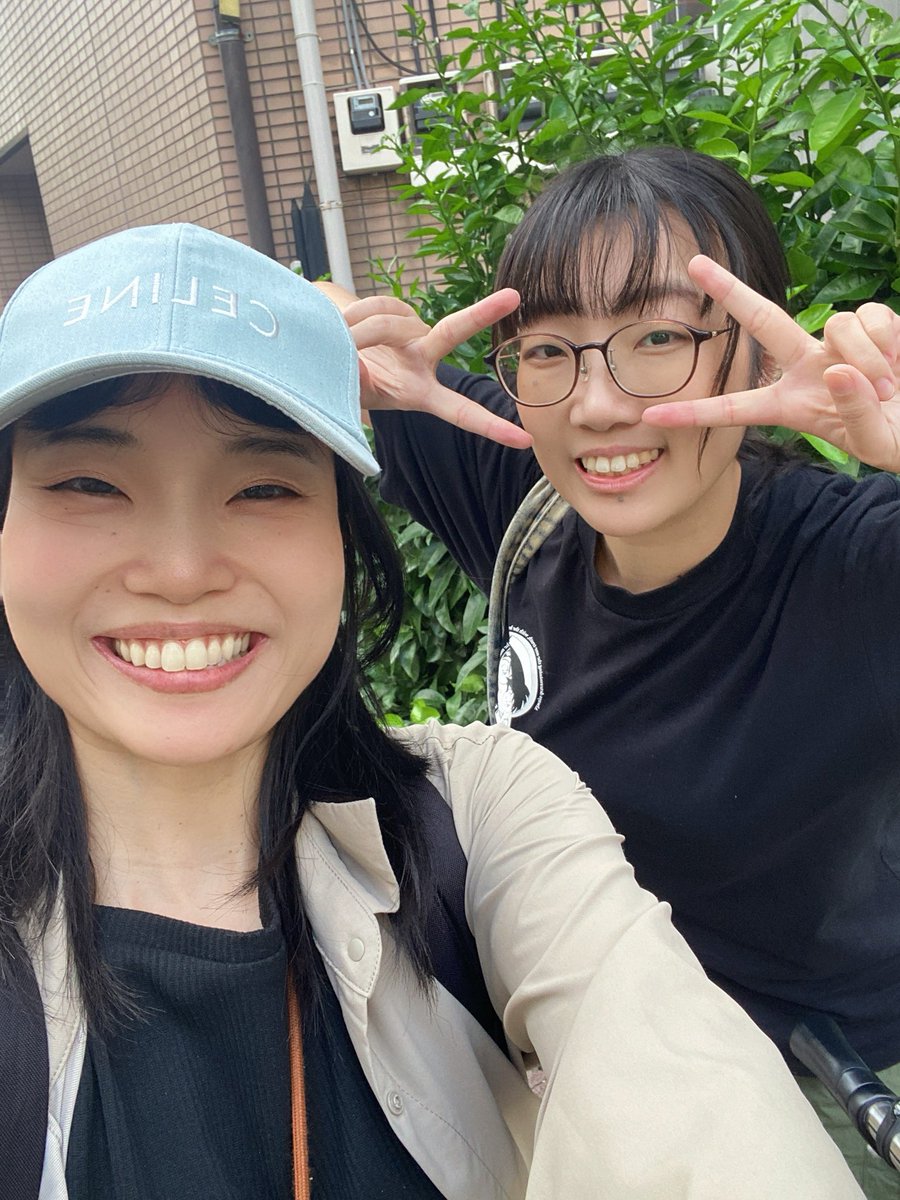 Akyane0902's tweet photo. 約五時間喋り倒した人たち https://t.co/fabRnj3mtr