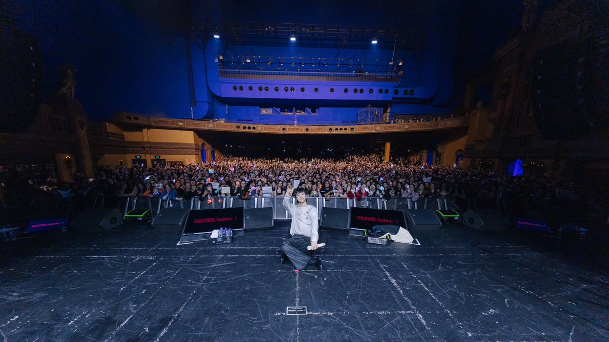 c_woodzofficial's tweet photo. [📷] 
260619
2026 WOODZ WORLD TOUR＇Archive. 1＇ IN MELBOURNE

Melbourne MOODZ와의 첫 순간들
오래오래 기억할게요🧡💙

#WOODZ #우즈
#Archive1 #Archive1_in_Melbourne https://t.co/AAUMW4zEUf