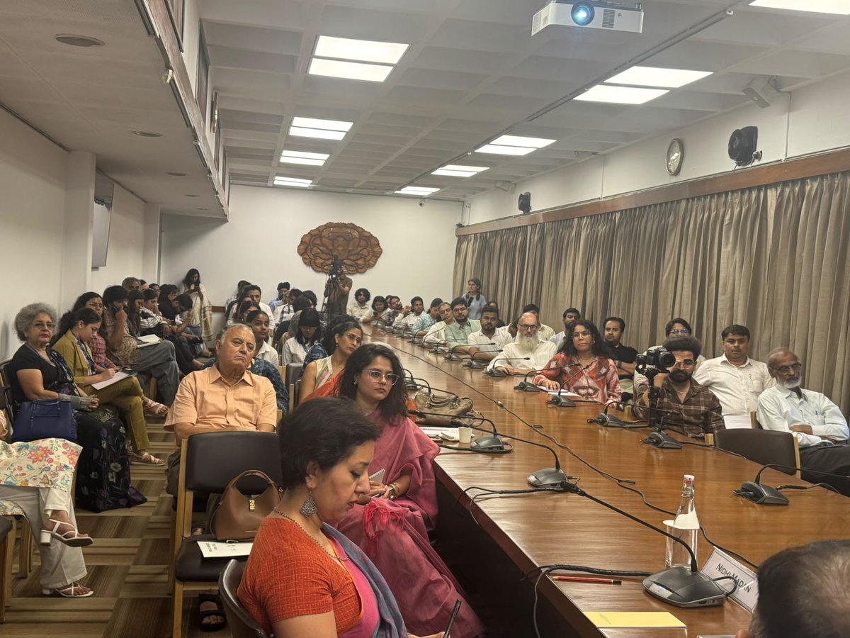 Raahgiri_Fdn's tweet photo. We have a full house today!

It shows the willingness among stakeholders to come together, ask questions, share solutions, and take action on air pollution.

Clean air matters!

#CleanAirDialogue #CleanAir #AirPollution @CAQM_Official @nid_mad @SarikaPanda @MCD_Delhi @AnumitaRoychowd @CSEINDIA @UNEP @sdattri @IIC_Delhi @gupta_rekha @CMODelhi @CPCB_OFFICIAL