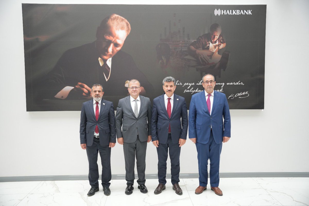 Corumtso's tweet photo. Türkiye İttifakı Partisi Genel Başkanı Ferhat Yılmaz, İl Başkanı Ahmet Anak ve beraberlerindeki heyet, Yönetim Kurulu Başkanımız Çetin Başaranhıncal’ı ziyaret ettiler. Gerçekleşen ziyarette Yönetim Kurulu Üyelerimiz Muharrem Sarıaslan, Doğan Keskin ve Mustafa Ertürk de hazır bulundu. Misafirlerimize nazik ziyaretlerinden dolayı teşekkür ederiz.