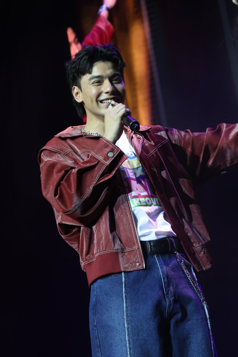 VivaOnePH's tweet photo. Nakakahawa naman so much ang smile ng Loki dear na 'yaaaan~ 😍

AkoSiIbarra’s HIT WATTPAD WEBNOVEL ‘PROJECT LOKI’ Episode 18 streaming 12MN on #VivaOne and #CignalPlay! Directed by #XianLim.

#ProjectLoki #ProjectLokiQuodEratDemonstrandum #DylanMenor #BidaKaDito https://t.co/t8rV1s7zhp