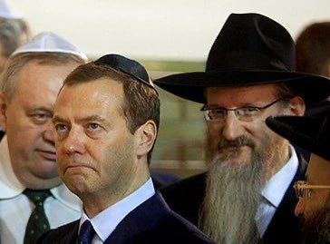 WWNHost's tweet photo. ‼️🚨🇷🇺 A historic Russian proverb:

“Better an enemy in front of you, than a Rabbi beside you” 

It will take the Russian government elites many painful lessons to learn this ancient folk wisdom. https://t.co/6pSHNpWosA