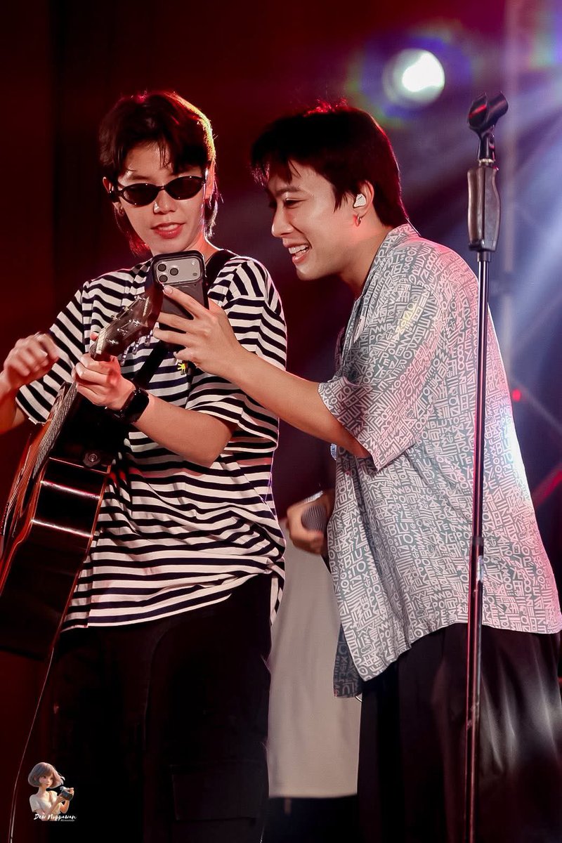 lalaloy8888's tweet photo. นี่จ่ะปัจจุบัน ด้อมแตกแยกย้ายอะไรแกร!!😌

ไม่เห็นหรอ หัดเชื่อสายตาตัวเองกันบ้างนะ ดู
การกระทำของเค้าเองกับตาเถอะ ไม่ใช่ไปฟัง
วงกางเกงใน เขาเล่าว่า เขาปั่นให้ด้อมแตก

ศิลปินและfcด้อมนุ๊กปายมีความสุขดีโว้ย😍

#นุ๊กปาย #นุ๊กธนดล #ป๊ายปายโอริโอ้ #NookThanadon #cnp_orio #NookPai https://t.co/z8txWQHex9