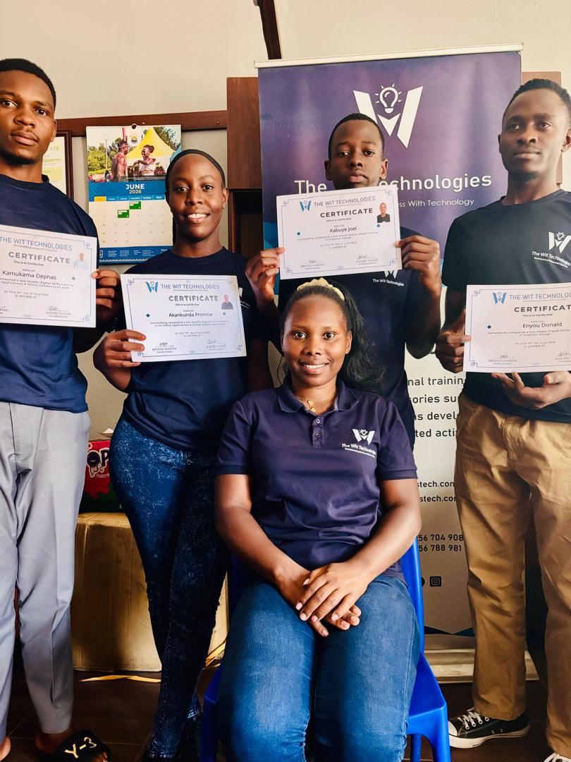 bis_wit's tweet photo. Ooh how we love to see it! Trainees that come in fresh and move out with valuable digital skills to enrich their future. Congratulations our trainees upon finishing your respective digital skills courses. 

Go shine and be valuable contributors to society. https://t.co/DKSXA9F50A