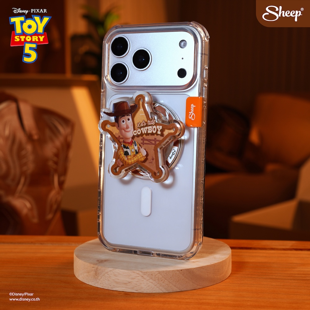 Applesheepth's tweet photo. #SHEEPcollab #ToyStory5 #PhoneGrip

UNPLUG. BE YOU. เล่นกับ SHEEP ใน Toy Story 5 Collection ได้แล้ววันนี้!

SHEEP Phone Grip - Toy Story 5
ที่แปะมือถือดีไซน์ของเล่นย่อส่วน มีให้เลือกถึง 4 แบบ!

🩵 Toy Story 5 (เขย่าเล่นได้)
รวมแก๊ง Toy Story 5 อย่าง Rex, Slinky Dog, Aliens, Forky และ Hamm ในกล่องของเล่น สามารถเขย่าเล่นได้

🤎 The Cowboy (กลิ้งลูกบอลให้ลงมุม)
Woody บนพื้นหลังรูปดาวสีน้ำตาล และข้อความ “Let’s ride COWBOY” พร้อมลูกบอลด้านใน สามารถกลิ้งเล่นให้ลงมุมดาวได้

💜 The Ranger (กางปีกได้)
ดีไซน์ชุดของ Buzz Lightyear มีปุ่ม Control และปีกด้านข้างที่สามารถกางออกได้

💚 Rex Roar (เขาวงกตลูกบอล)
ดีไซน์ไดโนเสาร์ Rex เป็นเขาวงกต พร้อมลูกบอลด้านในให้กลิ้งออกจากเขาวงกต

☑️ แม่เหล็กติดแน่น เกี่ยวมือถือกันร่วง
☑️ ตั้งมือถือเวลาใช้งาน ดูวิดีโอต่าง ๆ ในแนวนอน
☑️ ใช้ได้กับเคสมือถือทุกรุ่นที่มี MagSafe

PLAY NEVER GOES OUT OF STYLE!
SHEEP Phone Grip - Toy Story 5
Price 349 THB

📤 พร้อมบริการส่งด่วนพิเศษ ฟรีทั่วไทย!
Shop: Toy Story 5 Collection
👉 https://t.co/sj8ll3q3BN