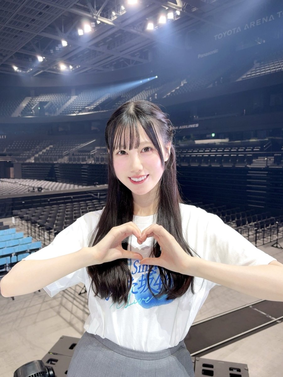 hinatazaka46's tweet photo. 【ブログ更新☀️ 鶴崎仁香】 夢の未来。 https://t.co/uc8cegrmcI #日向坂46 #鶴崎仁香 https://t.co/9xZJ3X6Axn