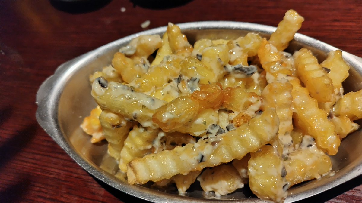 _Keyboard_man's tweet photo. 何年経過しても同期会は楽しいものだ。
ムサコの元気厨房ちからこぶからなの、pizza屋KOEU https://t.co/DA3h2YVDh4