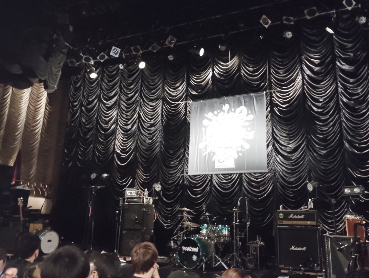 jun7t4foDb's tweet photo. ロコフランクかっけぇ〜〜。そしてキネマ倶楽部エッロ〜。
＃dustbox
＃locofrank https://t.co/UXKHzNQs6L