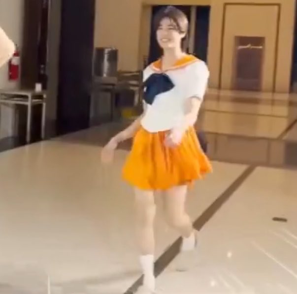 phumiaws's tweet photo. phuwin sailor venus           power ranger yellow https://t.co/kMEUtK9g4Y