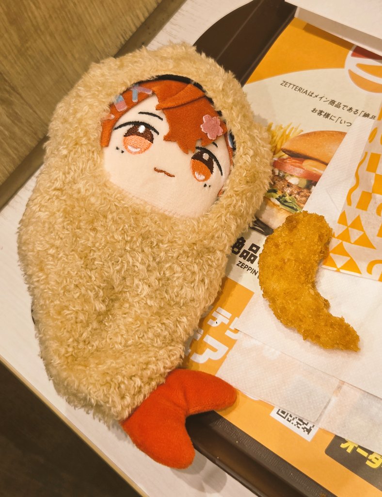 urasaka_mic's tweet photo. AHO NO SAKATA LIVE TOUR 2026 -STAR [T] RAIL- 名古屋公演🍤久々の単番…。
序盤で限界きて、ほぼ音漏れを聞いてた感じだったけど、坂田さんの声を聞けて元気いっぱい貰えた🥰セトリも大好きな二曲が聞けて大満足💕
明日はちゃんと自分の足で行くからね🫰
本当に坂田さん、ありがとうございます！！ https://t.co/D3Mca8zjUX