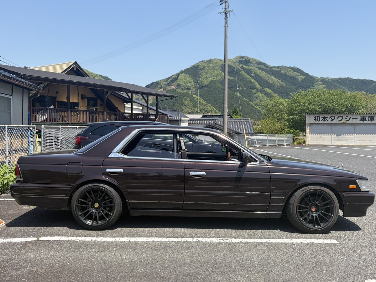 c33____atm's tweet photo. RB25det 5速 c33ローレル
売るってなったら気になる方居ませんか 
150〜200くらいで考えてます
詳細はDMで
 #c33  #ローレル  #車売ります https://t.co/Ti8sN4zEJ5