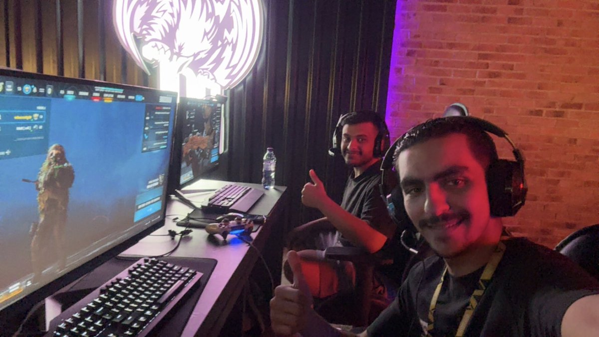 MSJ171's tweet photo. لا يوجد اخطر من رجل عاد من الموت 🔥🔥🔥🔥 https://t.co/pjcK7VOpdN