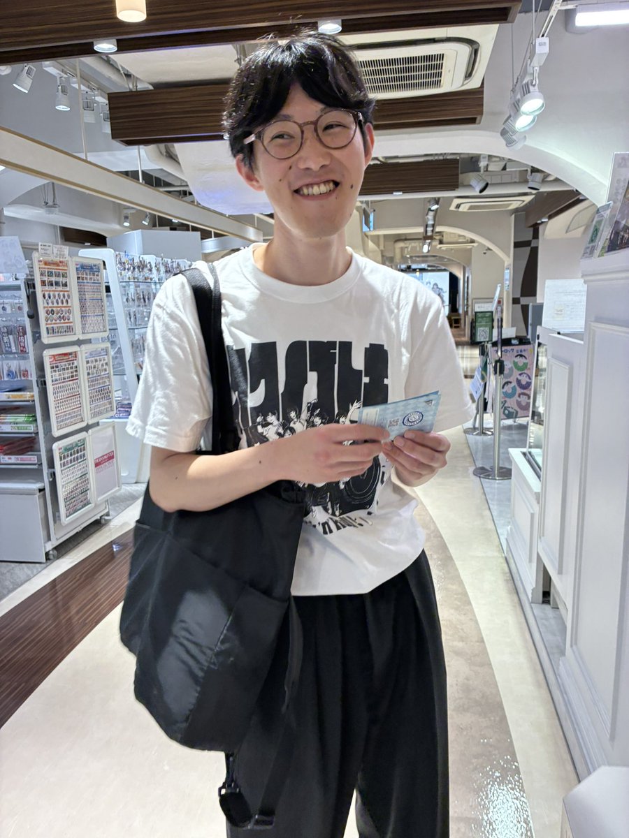 iwh2uw's tweet photo. 秋葉原で遊んで楽しかった！！
それにしても、いわゆる電車で寝てたら秋葉原で起こされる人すぎない？ https://t.co/sUvQCyUYUS