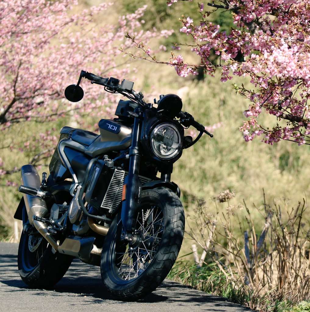 Buuuchi_fz's tweet photo. #丸目のライトがカッコいいバイク選手権
SP701Style https://t.co/WhL0gMV2dQ