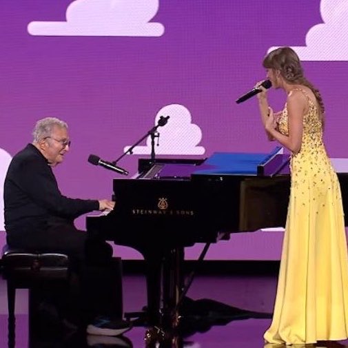 The Taylor Swift Updates tweet media